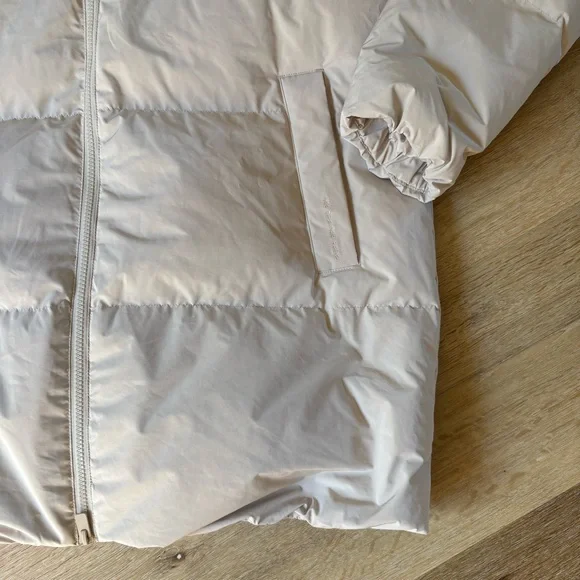 Vuori Mammoth Down Parka in Ecru - Picture 4 of 10